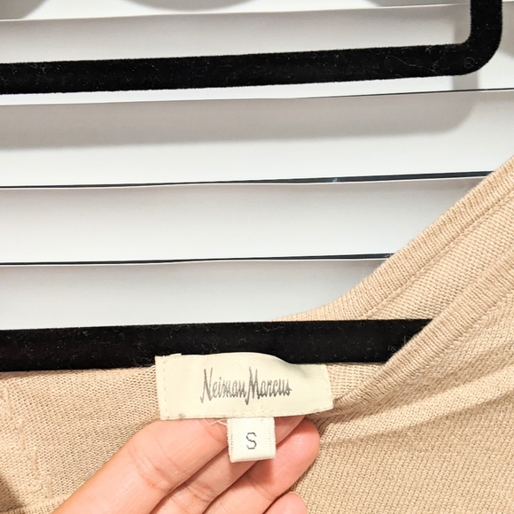 Neiman Marcus Asymmetrical Leather Accent Top - Picture 4 of 4